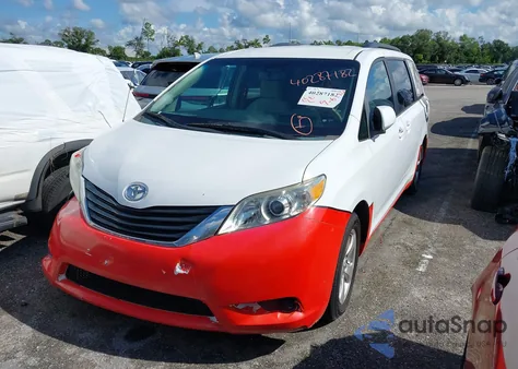 2014 Toyota Sienna Le V6 8 Passenger from USA, damaged, VIN 5TDKK3DC9ES442806